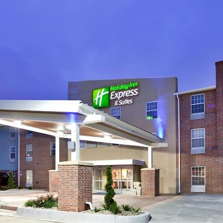Holiday Inn Express Hotel & Suites North Kansas City By Ihg Exteriér fotografie