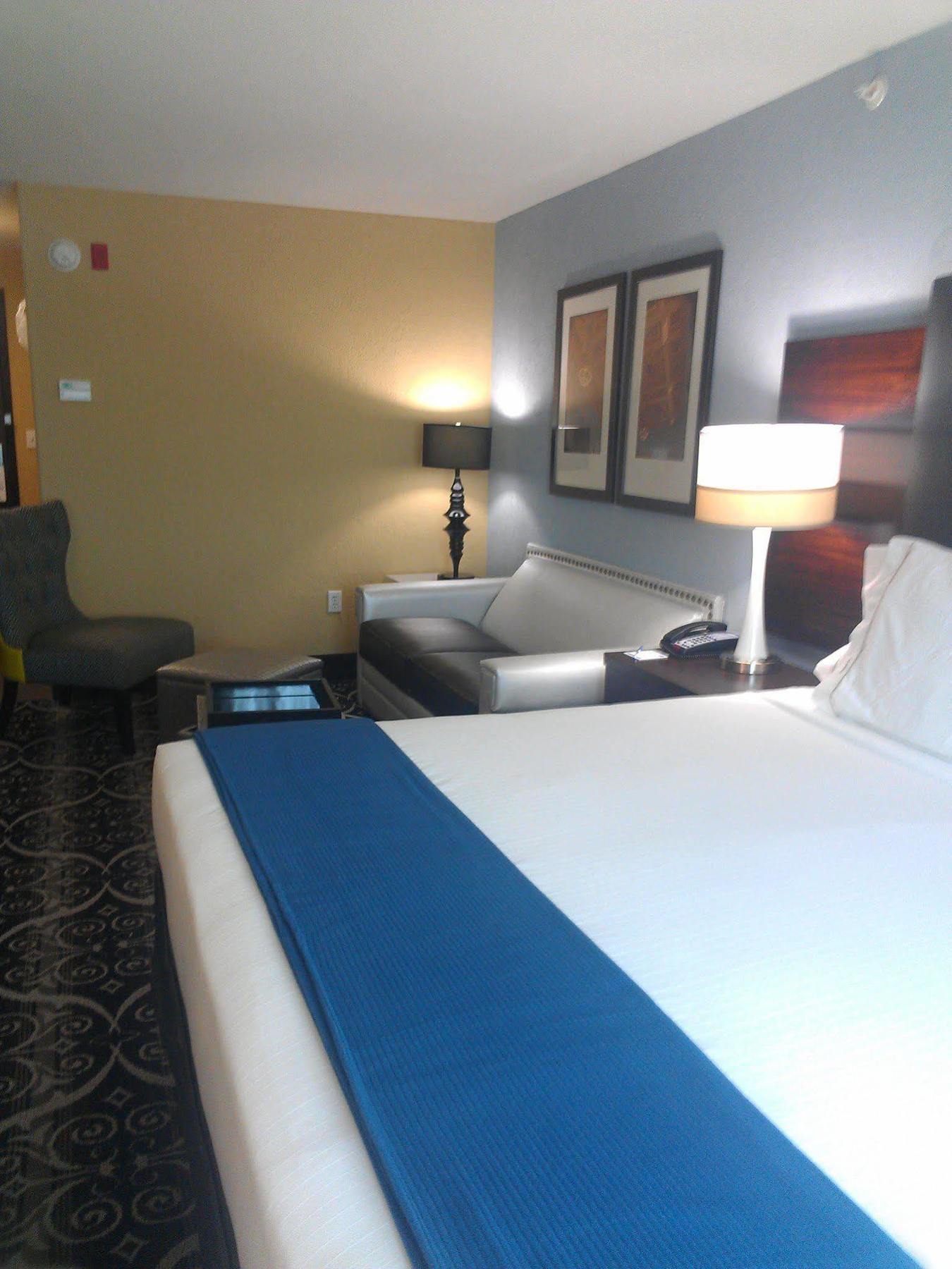 Holiday Inn Express Hotel & Suites North Kansas City By Ihg Exteriér fotografie