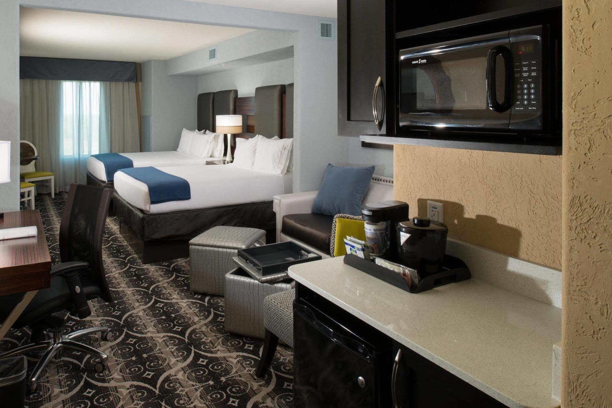 Holiday Inn Express Hotel & Suites North Kansas City By Ihg Exteriér fotografie