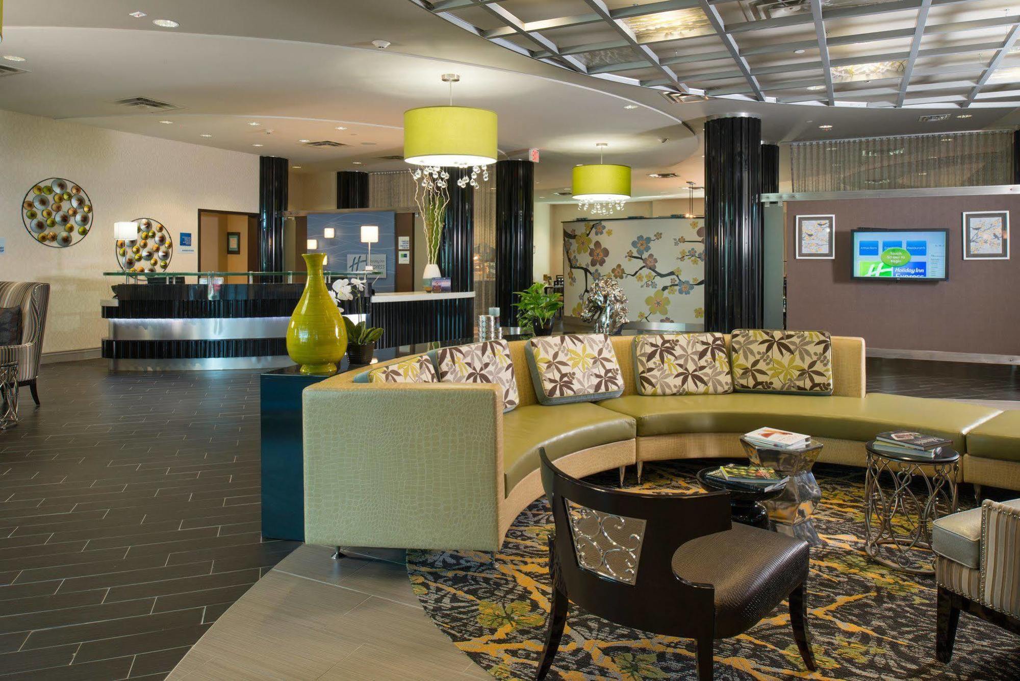 Holiday Inn Express Hotel & Suites North Kansas City By Ihg Exteriér fotografie