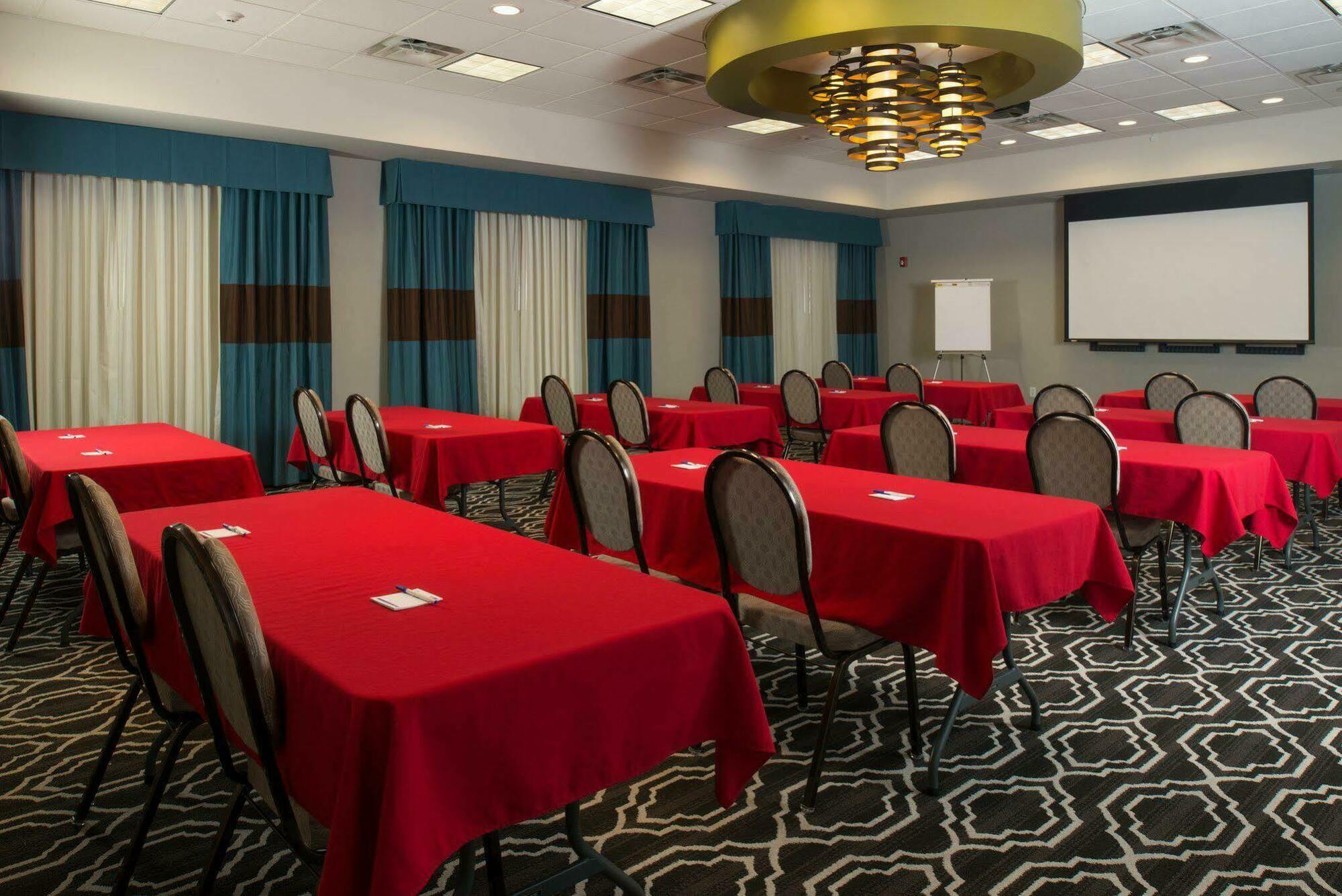 Holiday Inn Express Hotel & Suites North Kansas City By Ihg Exteriér fotografie
