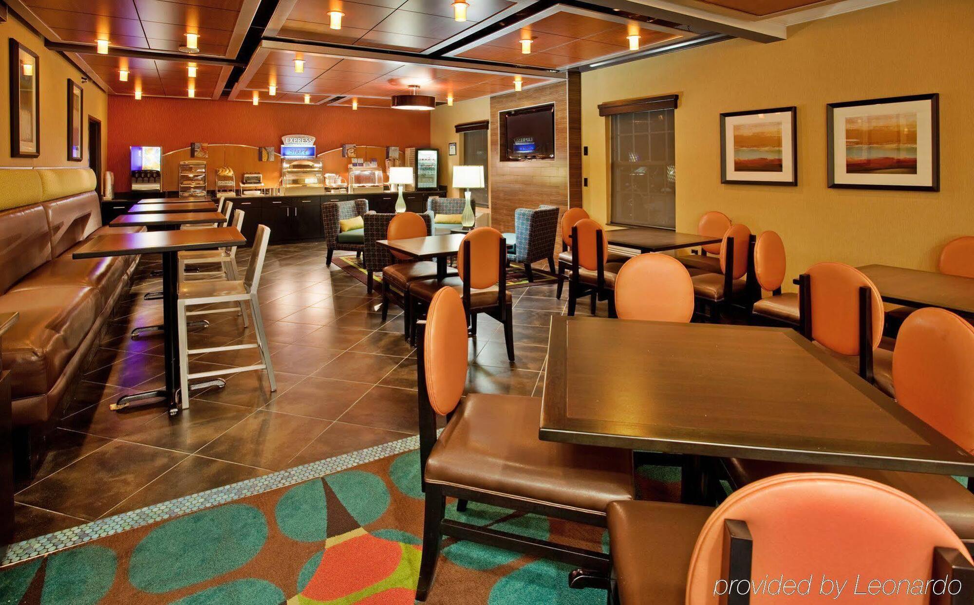 Holiday Inn Express Hotel & Suites North Kansas City By Ihg Exteriér fotografie