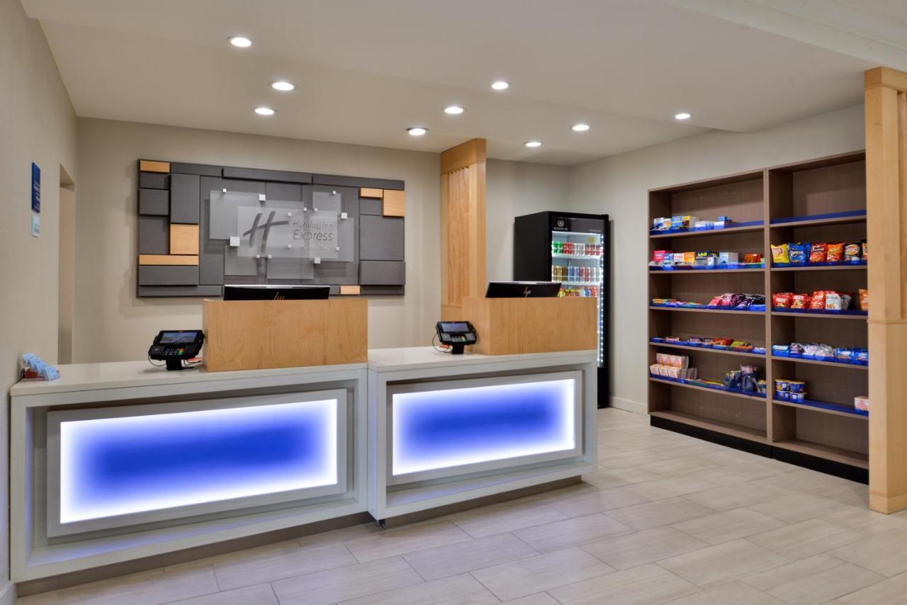 Holiday Inn Express Hotel & Suites North Kansas City By Ihg Exteriér fotografie